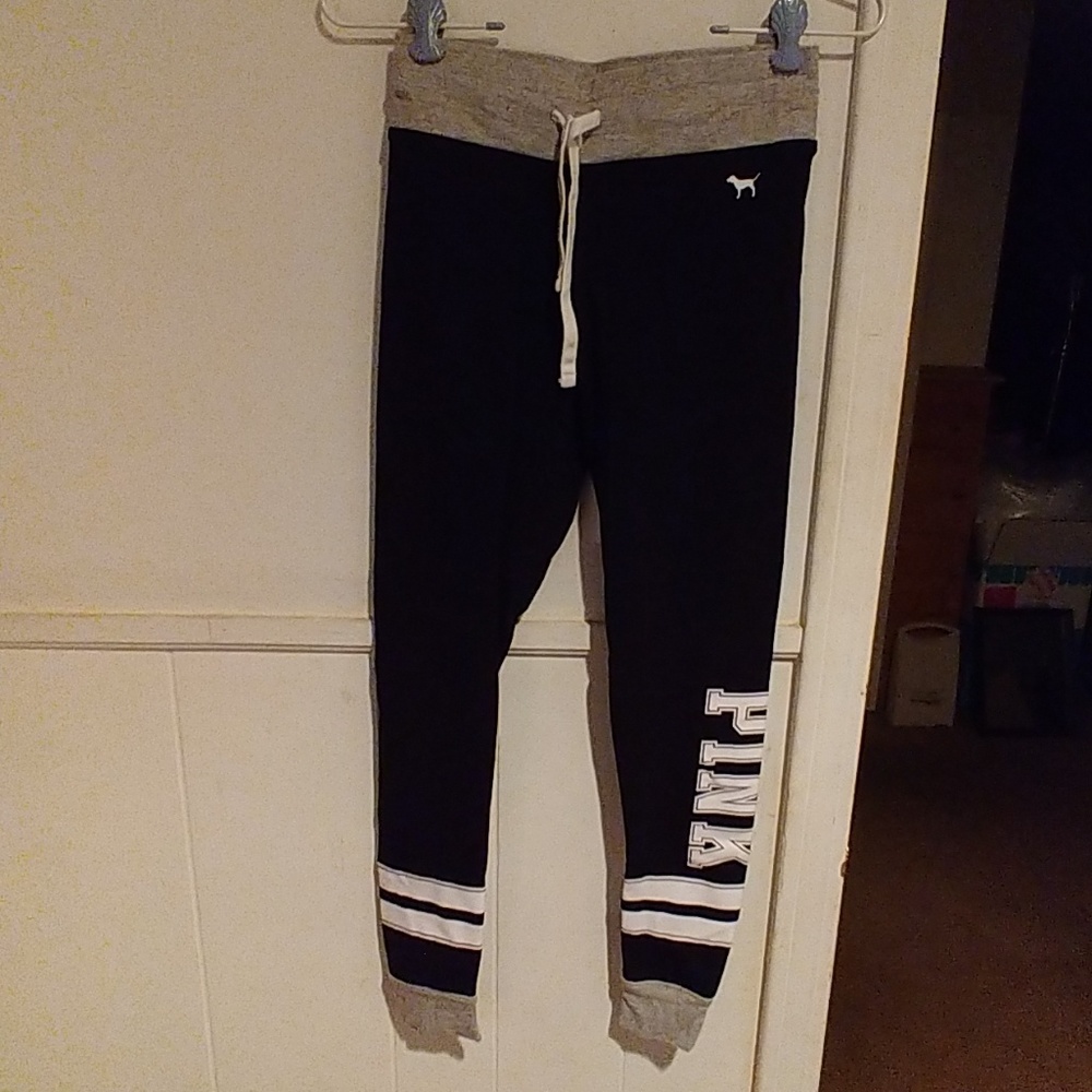 Victoria's Secret Pink leggings